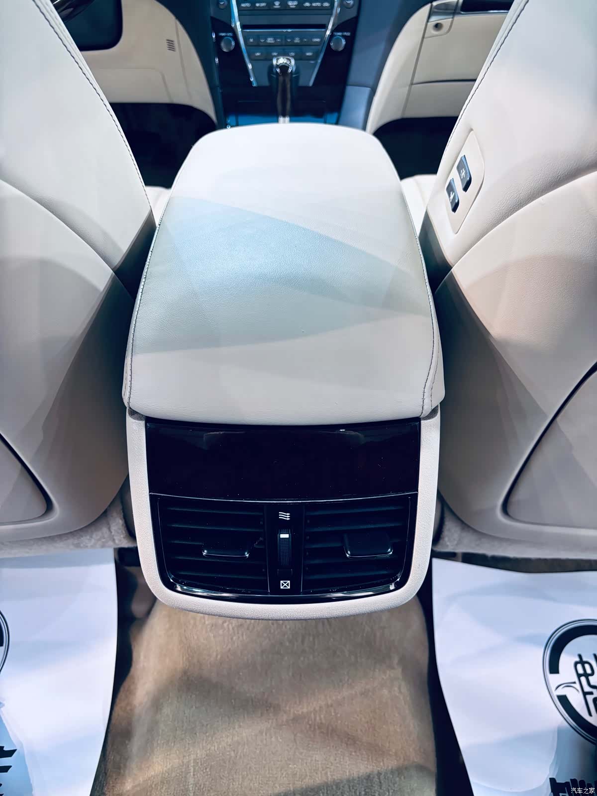Lexus ES, 2013 11