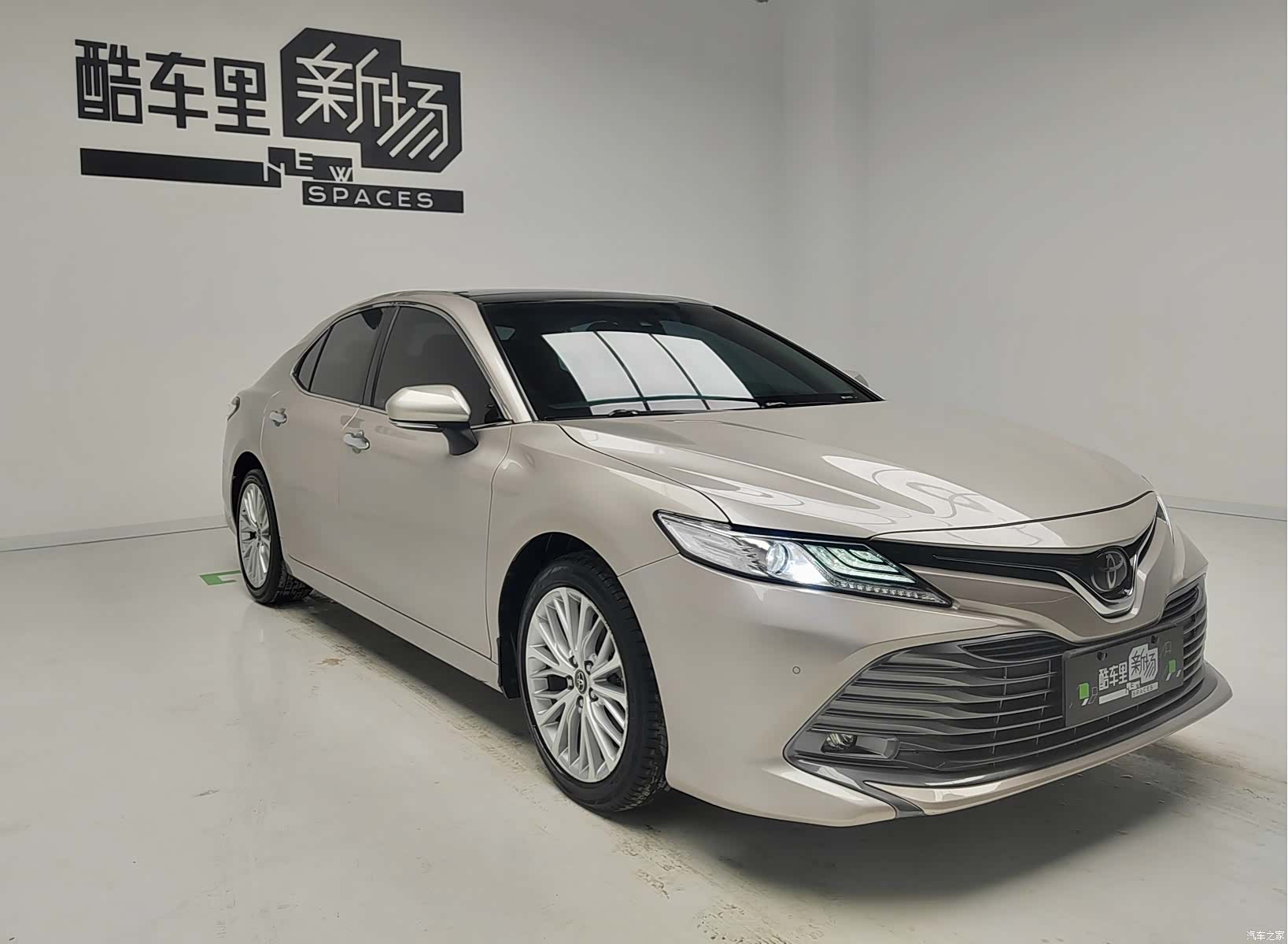 Toyota Camry, 2020 3
