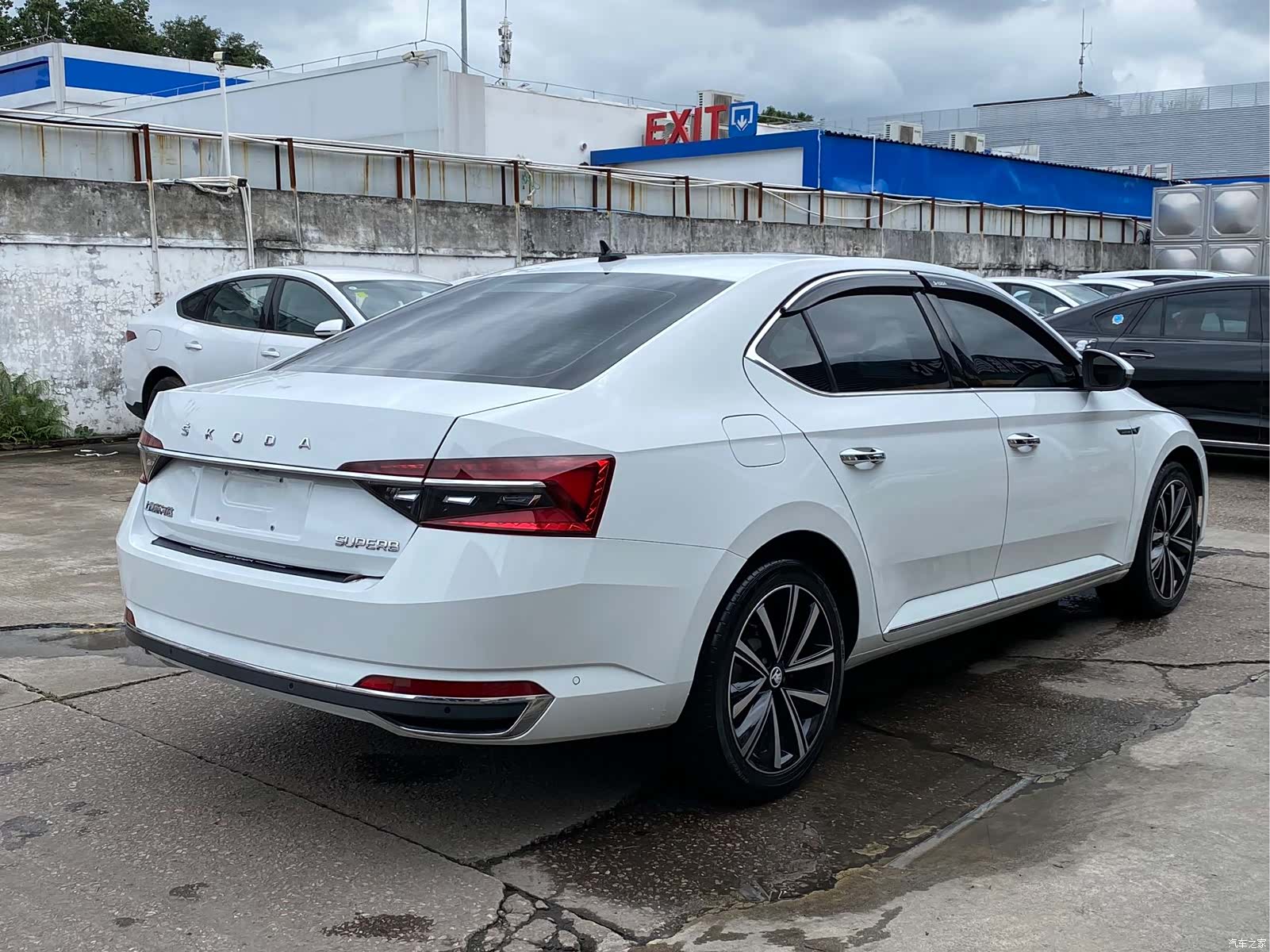 Skoda Superb, 2022 4