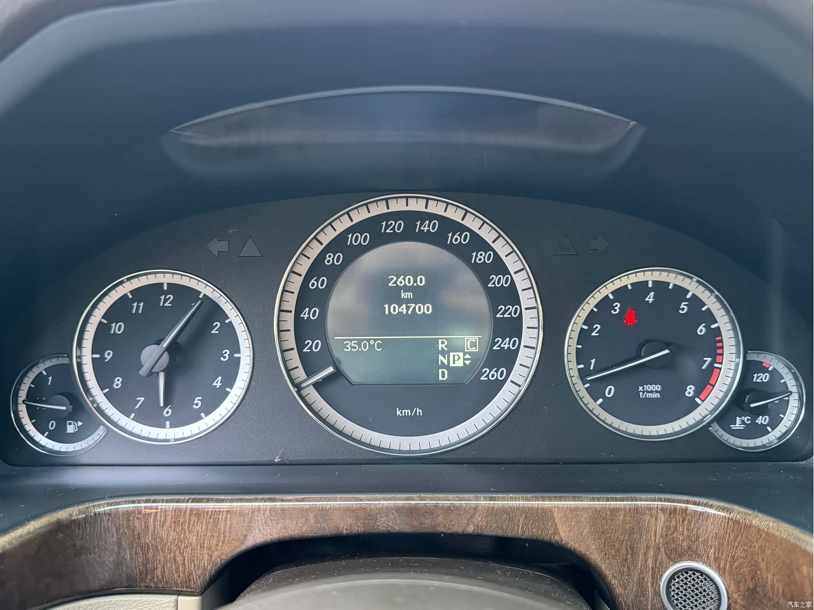 Mercedes-Benz E-Class, 2010 6