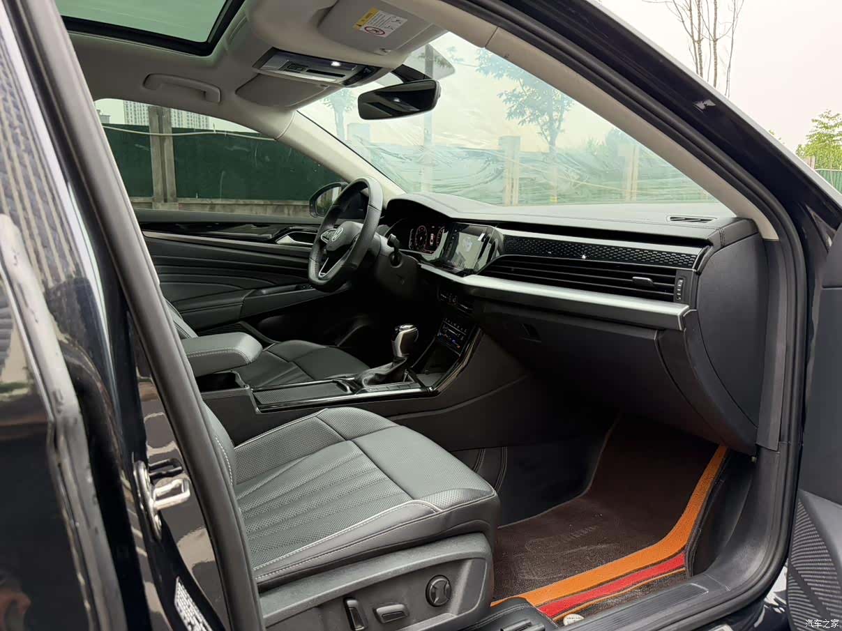 Volkswagen Passat, 2024 11