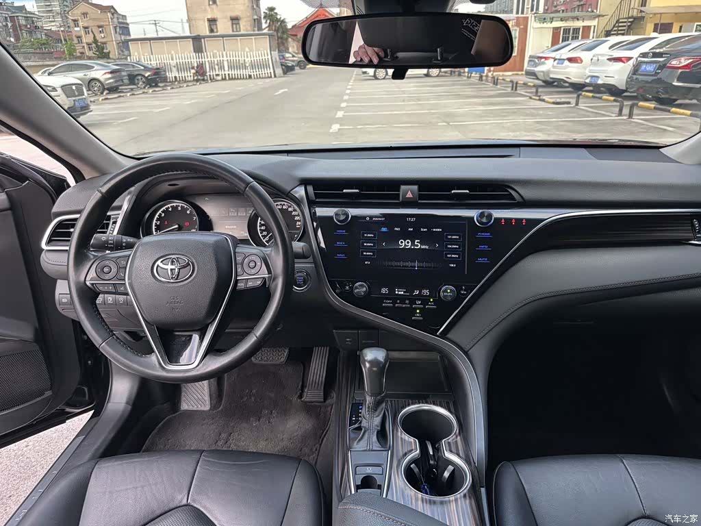 Toyota Camry, 2020 6
