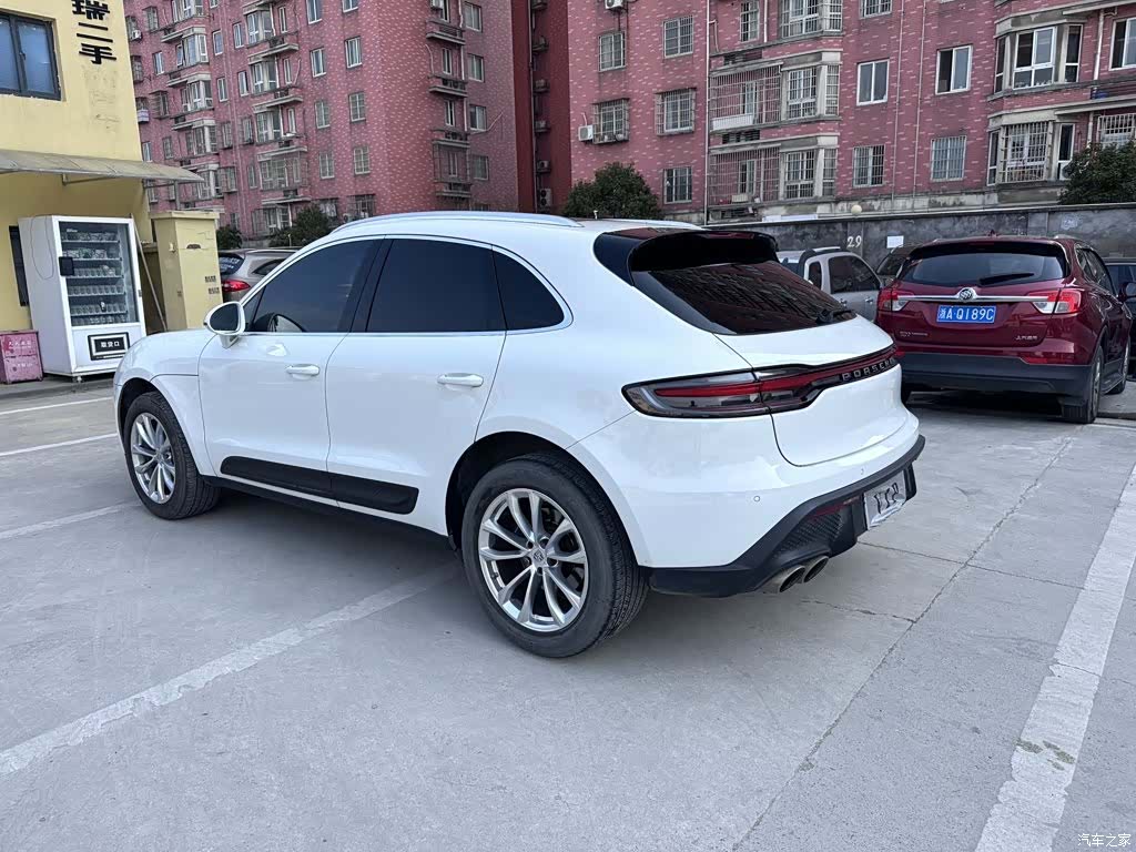 Porsche Macan, 2022 9