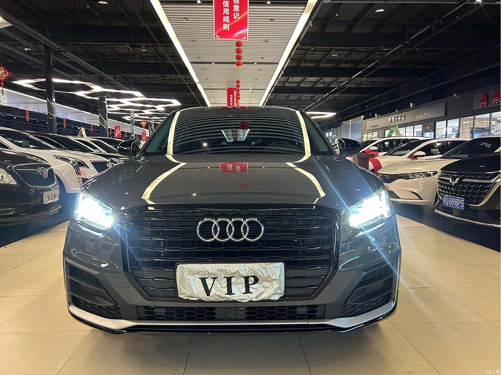 Audi Q2L, 2021 1