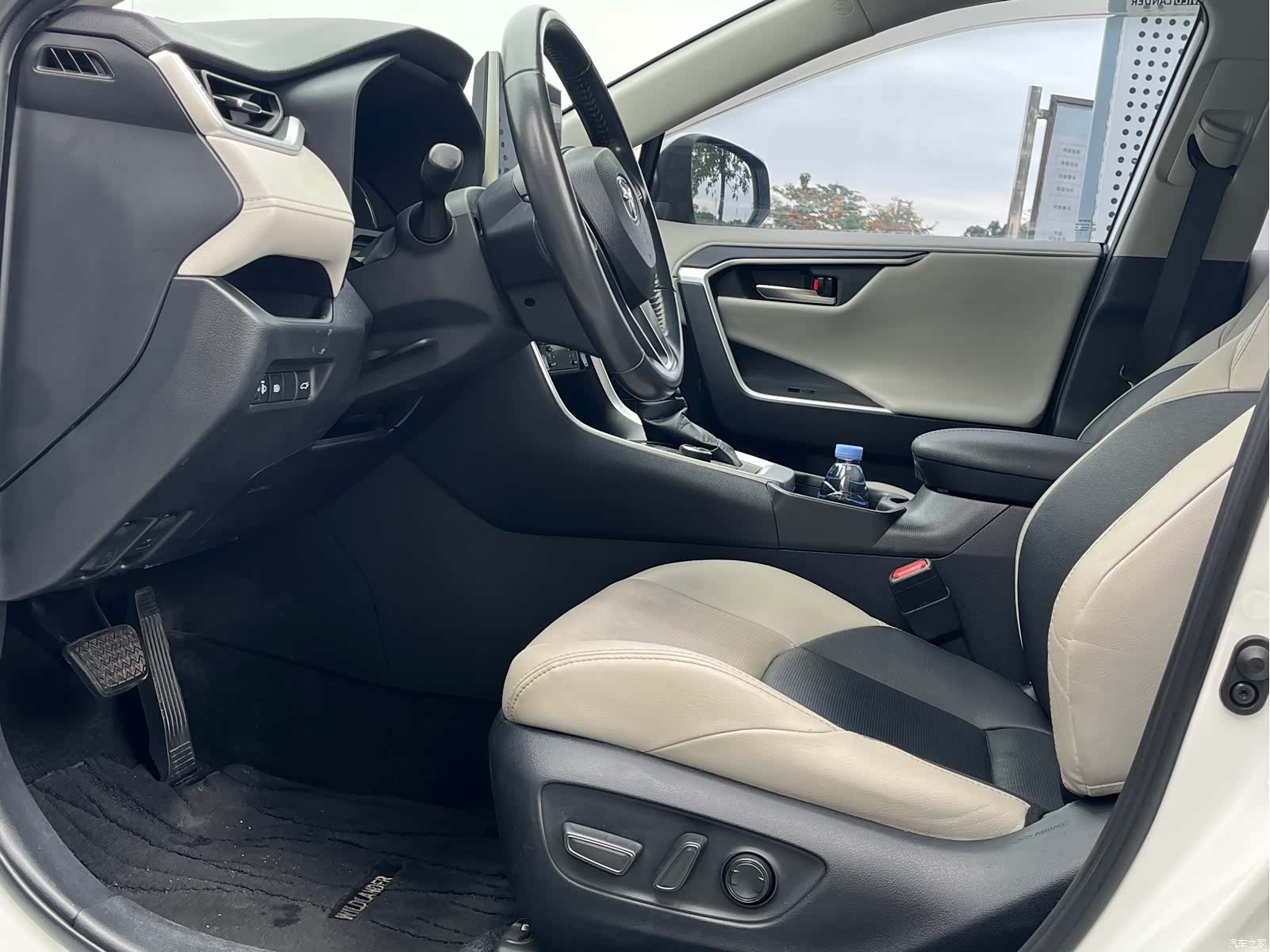 Toyota Wildlander, 2020 14