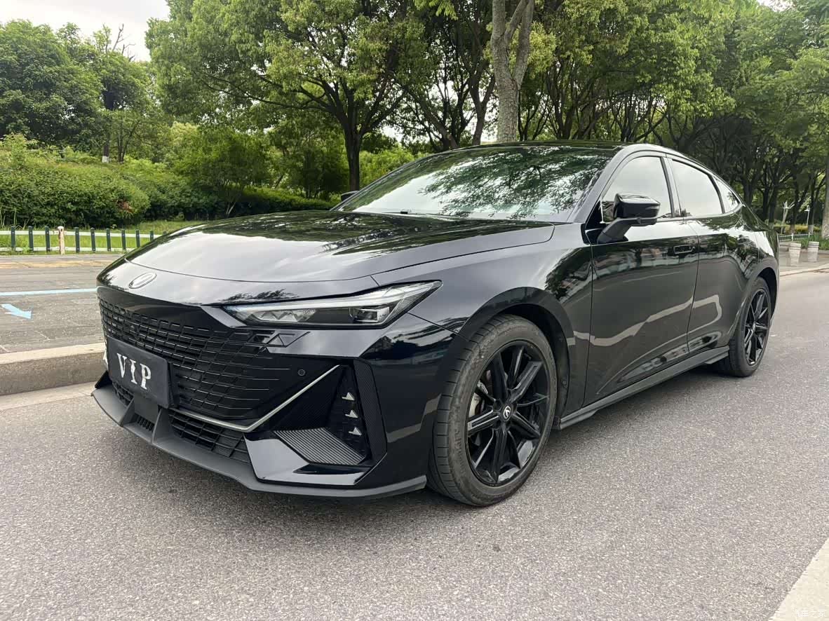 Changan UNI-V, 2023 1