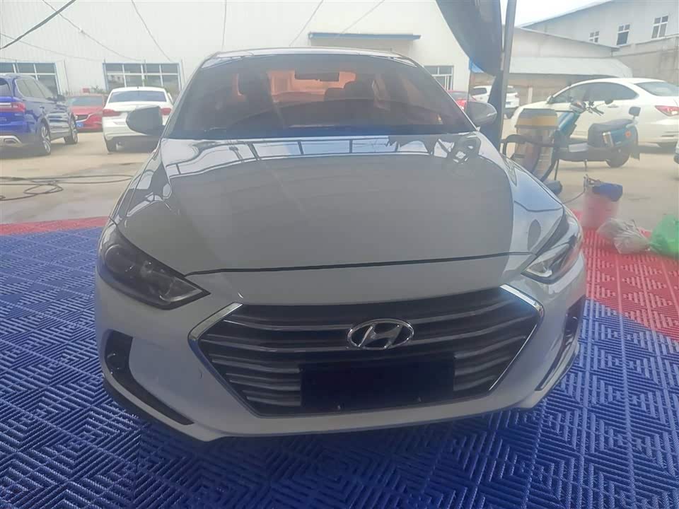 Hyundai Lead