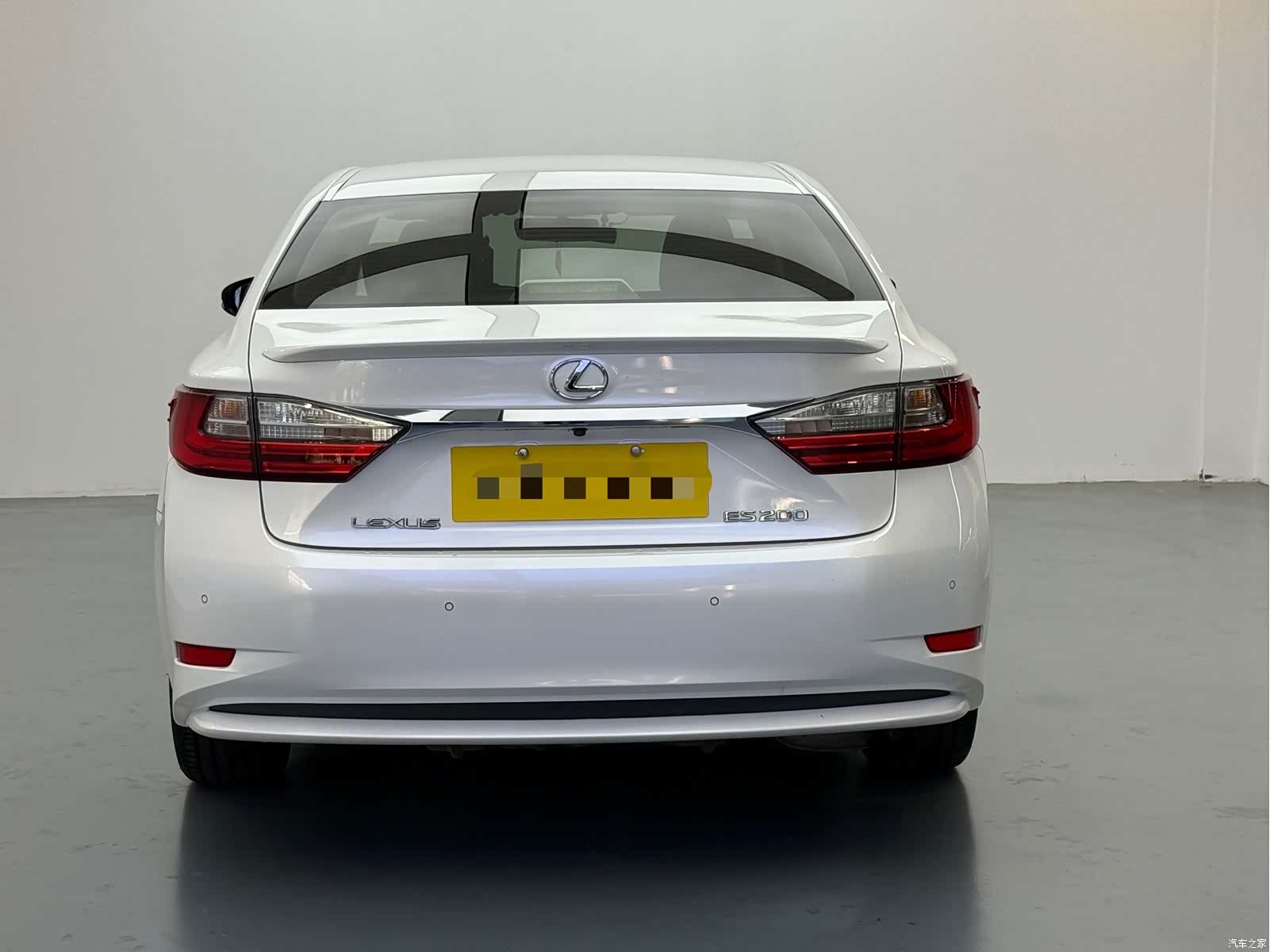 Lexus ES, 2015 все фото