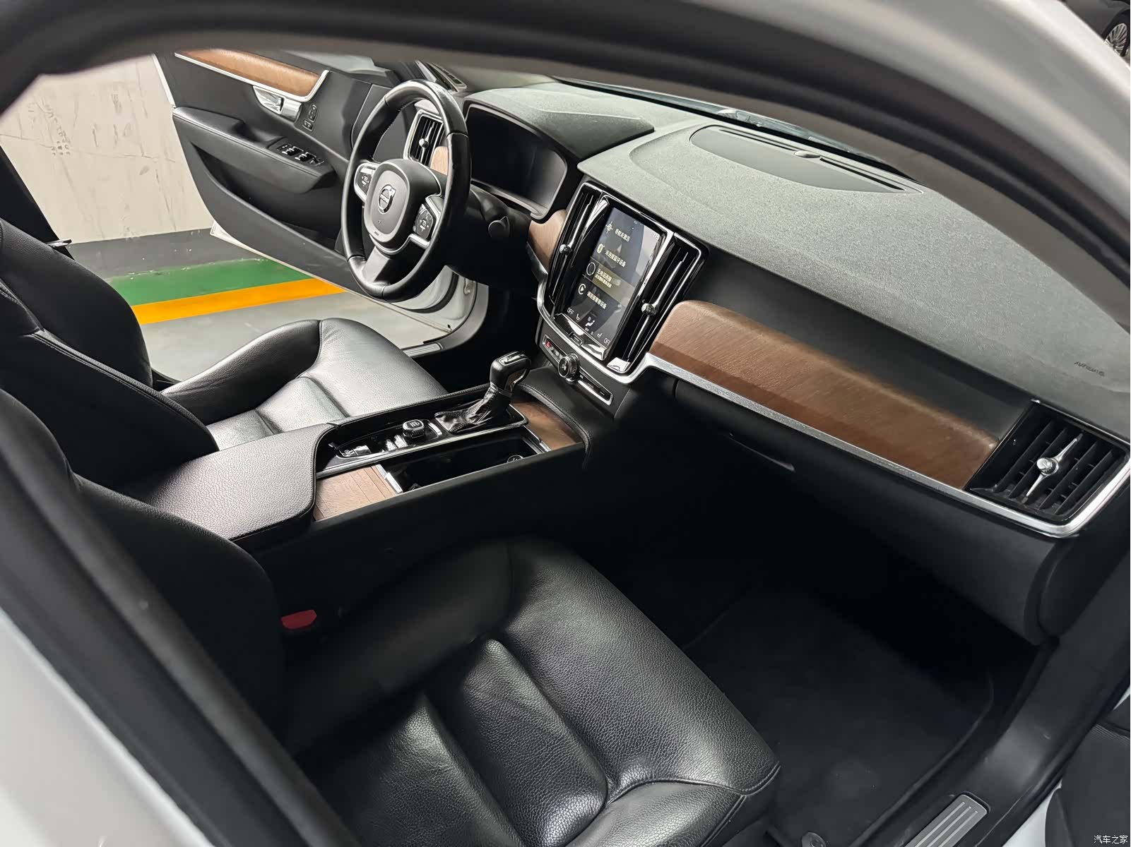 Volvo S90, 2019 10