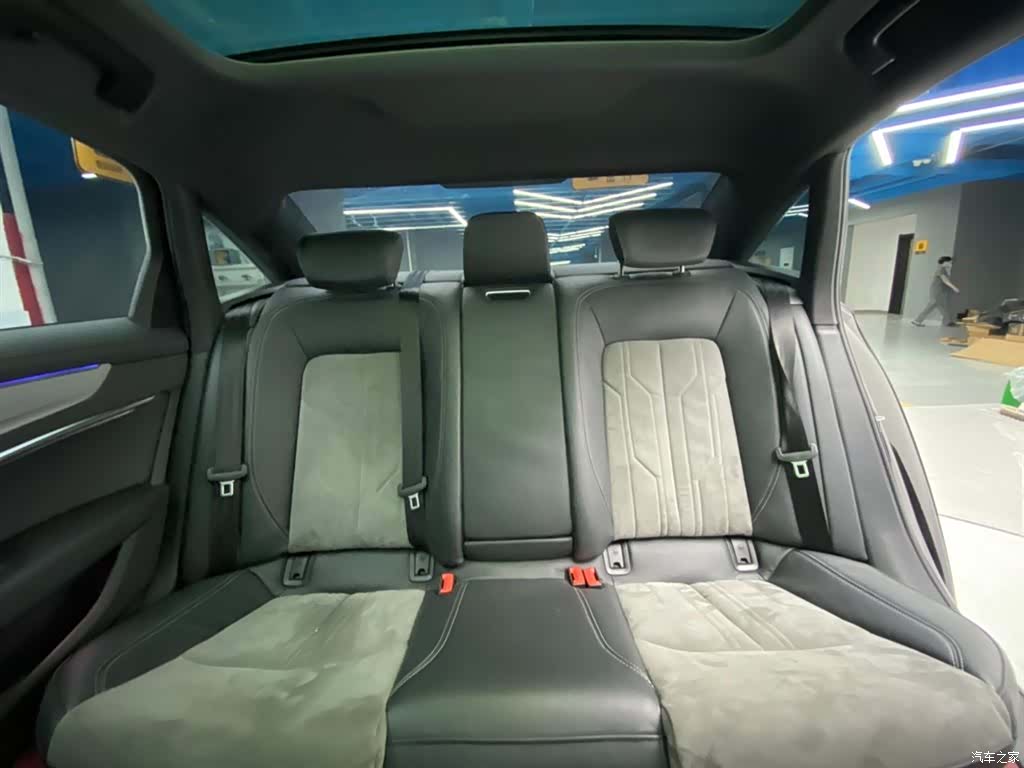 Audi A6L, 2023 22