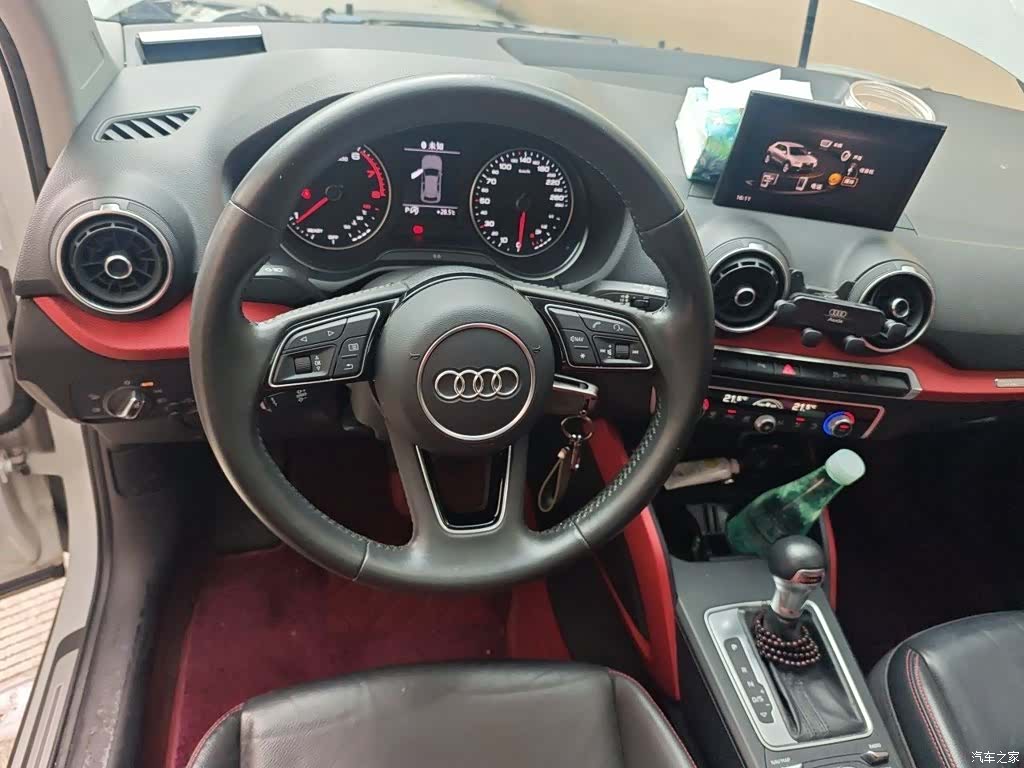 Audi Q2L, 2019 3