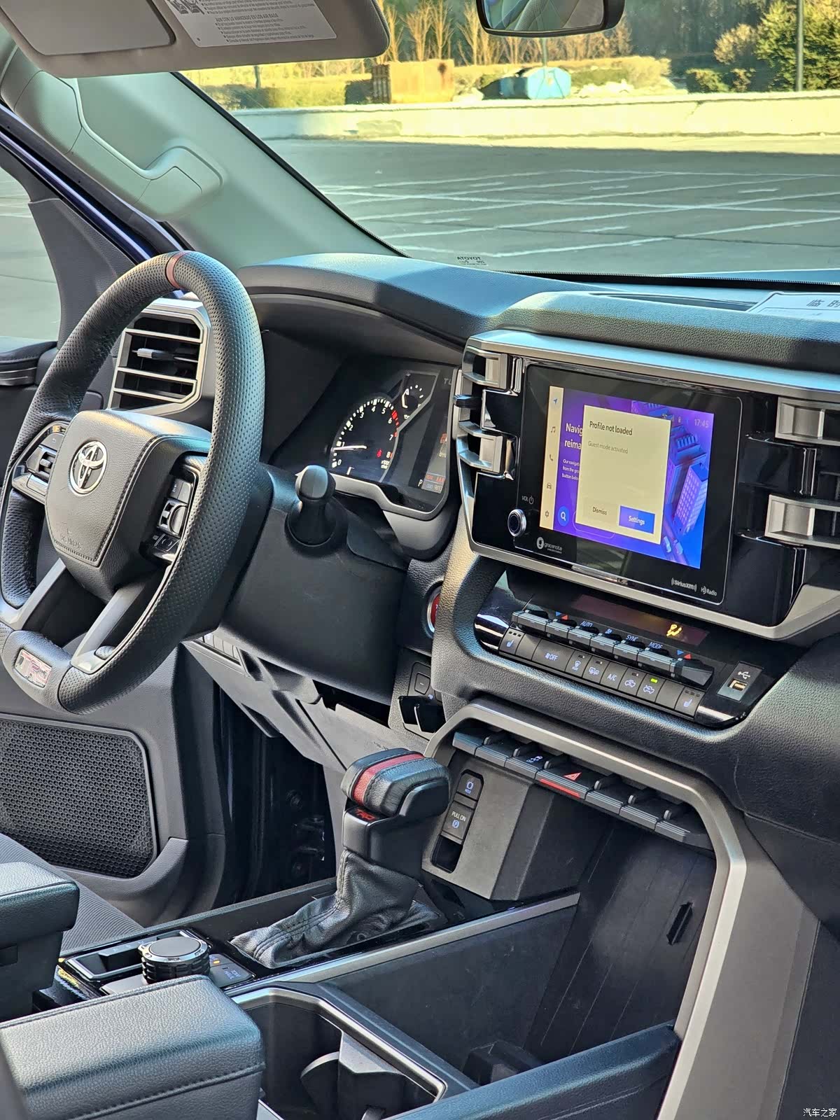 Toyota Tundra, 2022 все фото