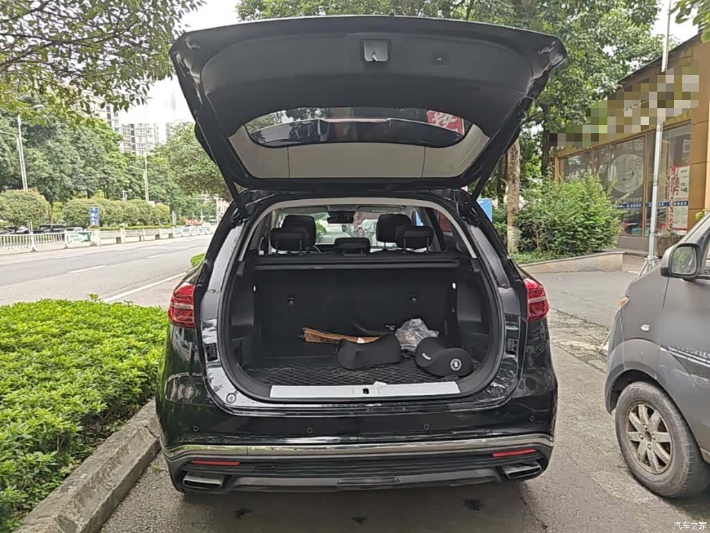 Hongqi HS5, 2022 15