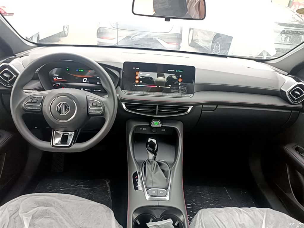 MG MG5, 2026 10