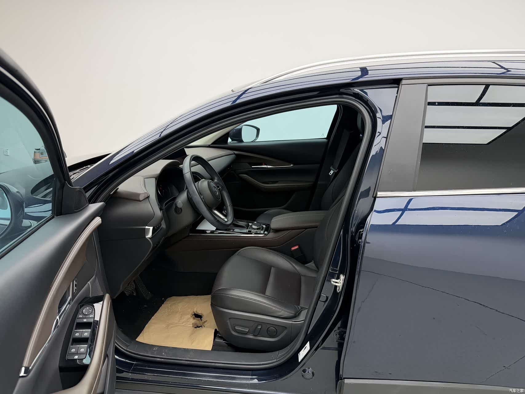 Mazda CX-30, 2022 7