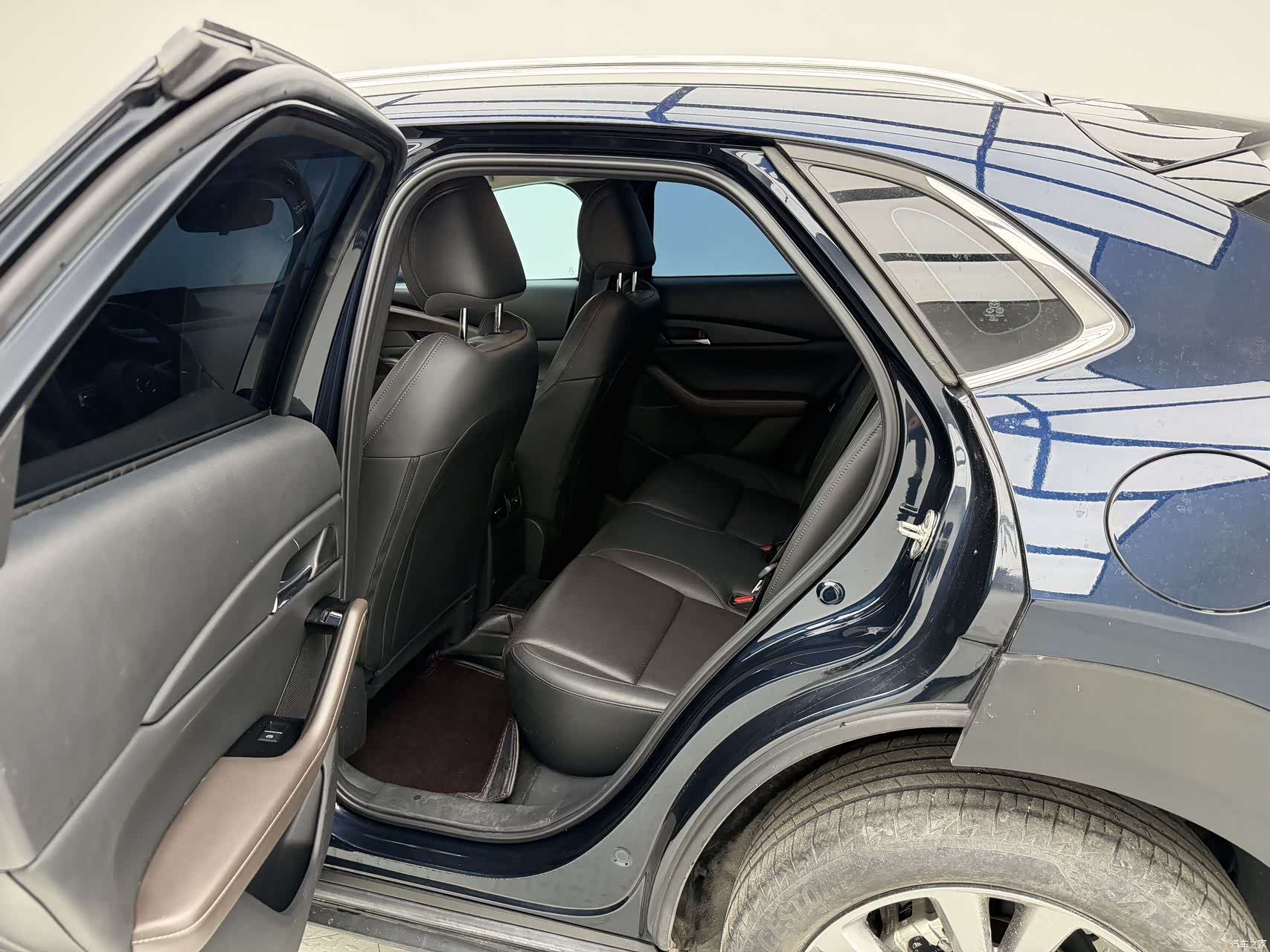 Mazda CX-30, 2022 10
