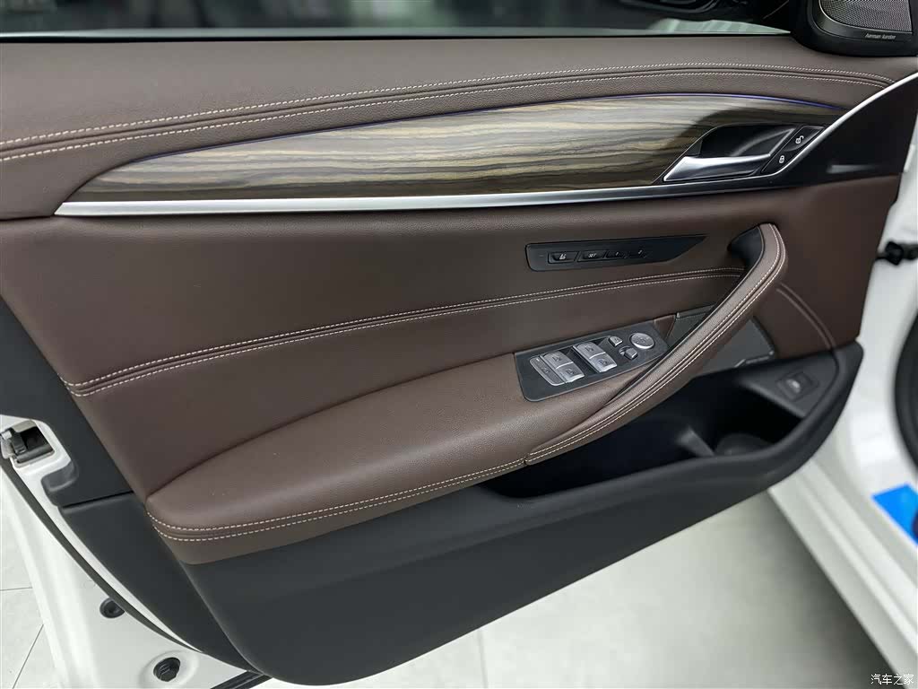 BMW 5 Series, 2022 19