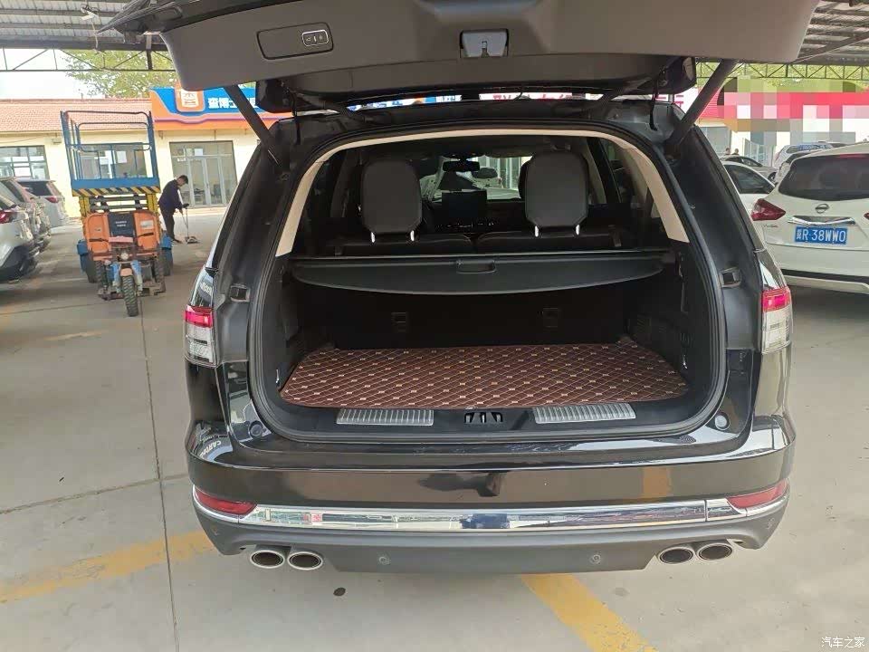 Lincoln Aviator, 2022 9