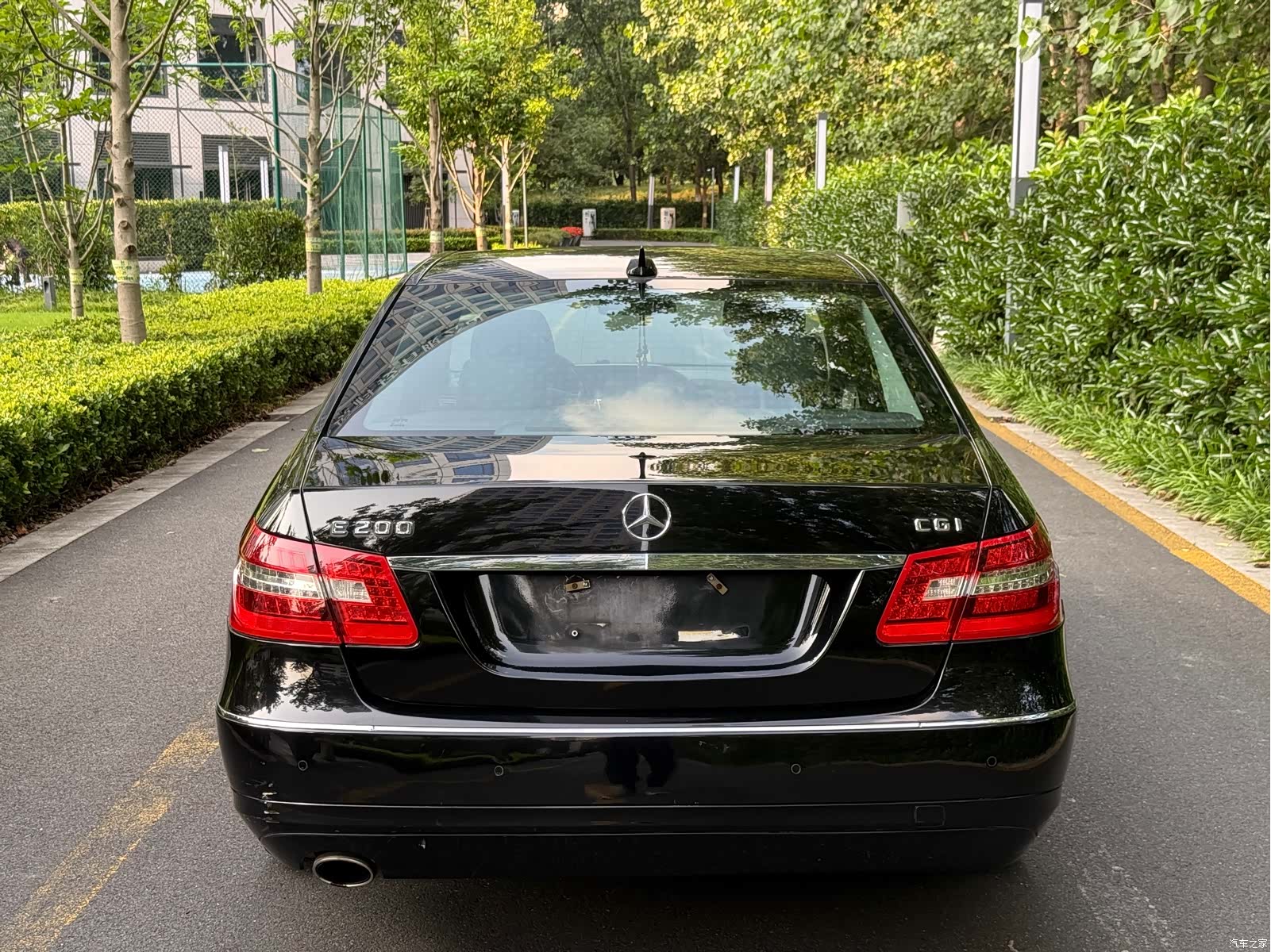 Mercedes-Benz E-Class, 2010 3