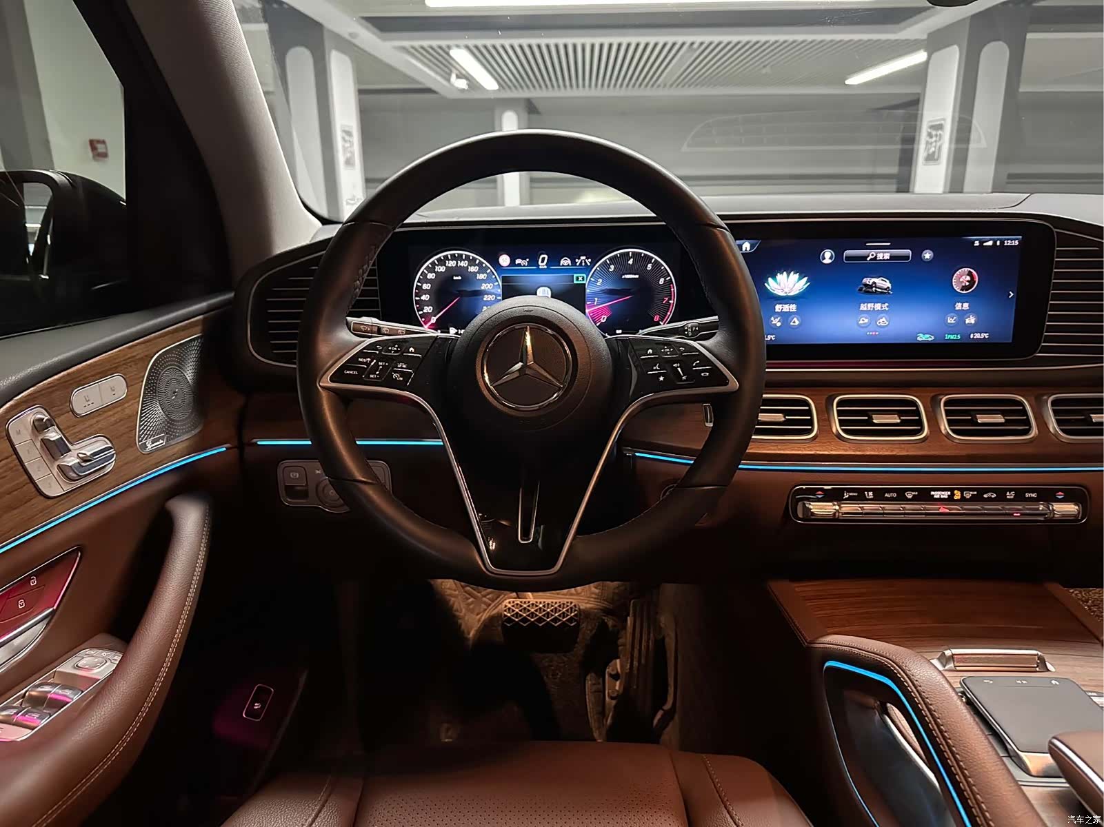 Mercedes-Benz GLE, 2025 10