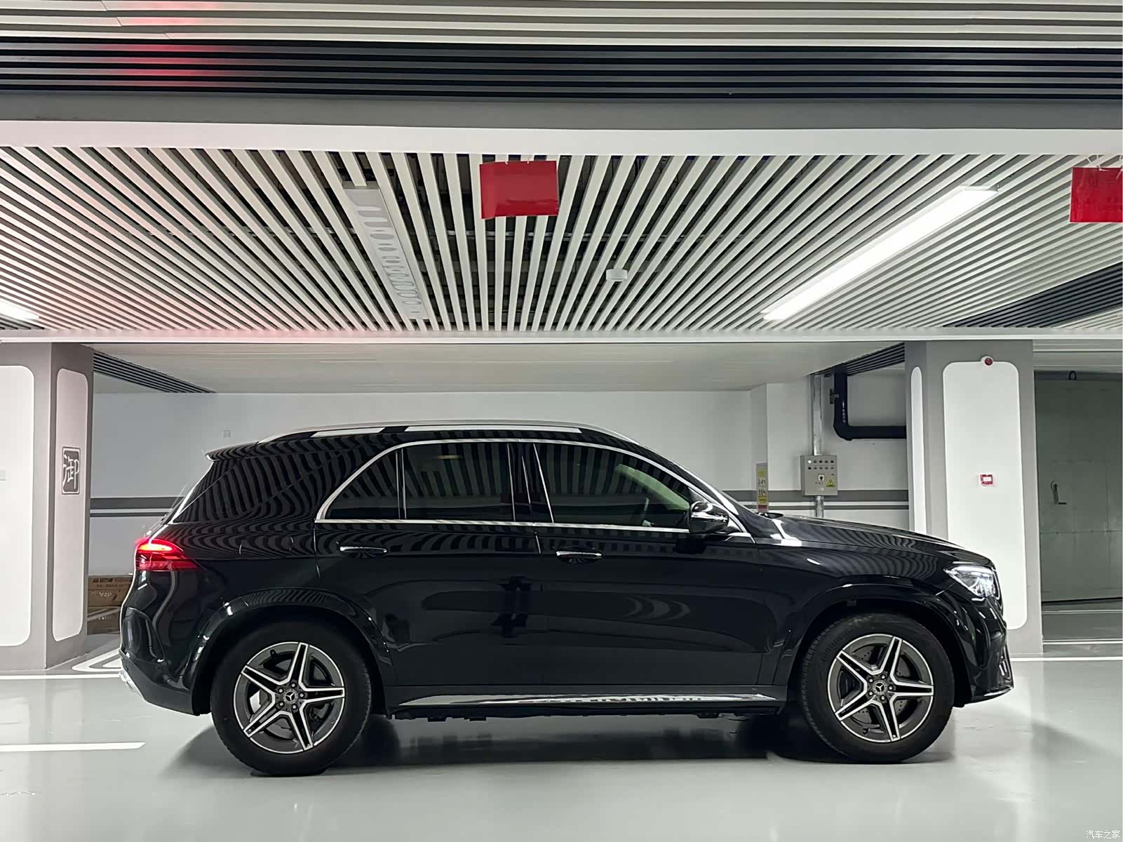 Mercedes-Benz GLE, 2025 26