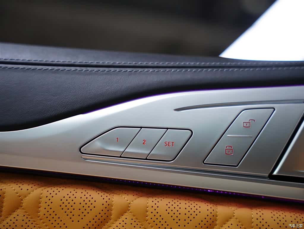 BMW M8, 2021 34