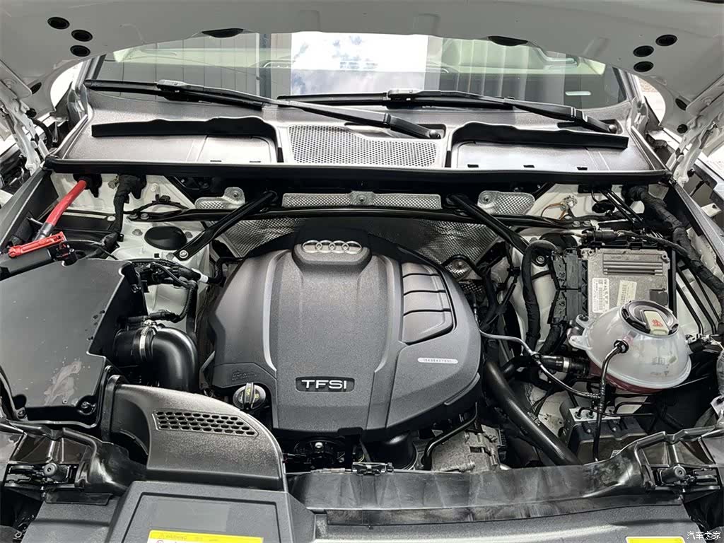 Audi Q5L, 2019 9