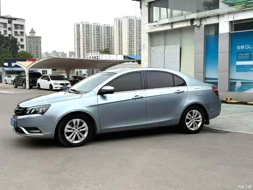 Geely Emgrand, 2015 3