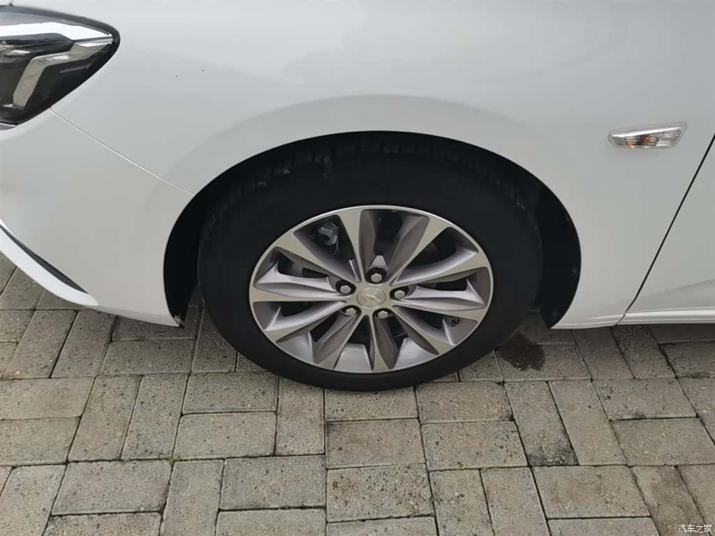 Chevrolet 320, 2021 23