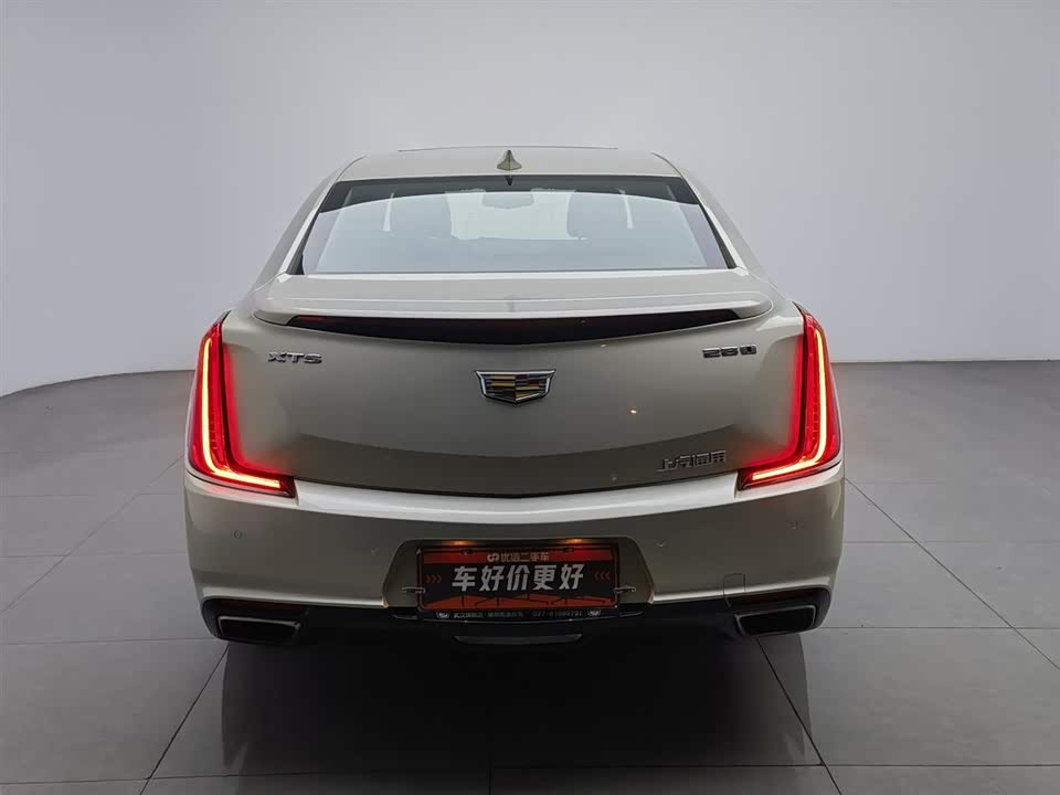 Cadillac XTS