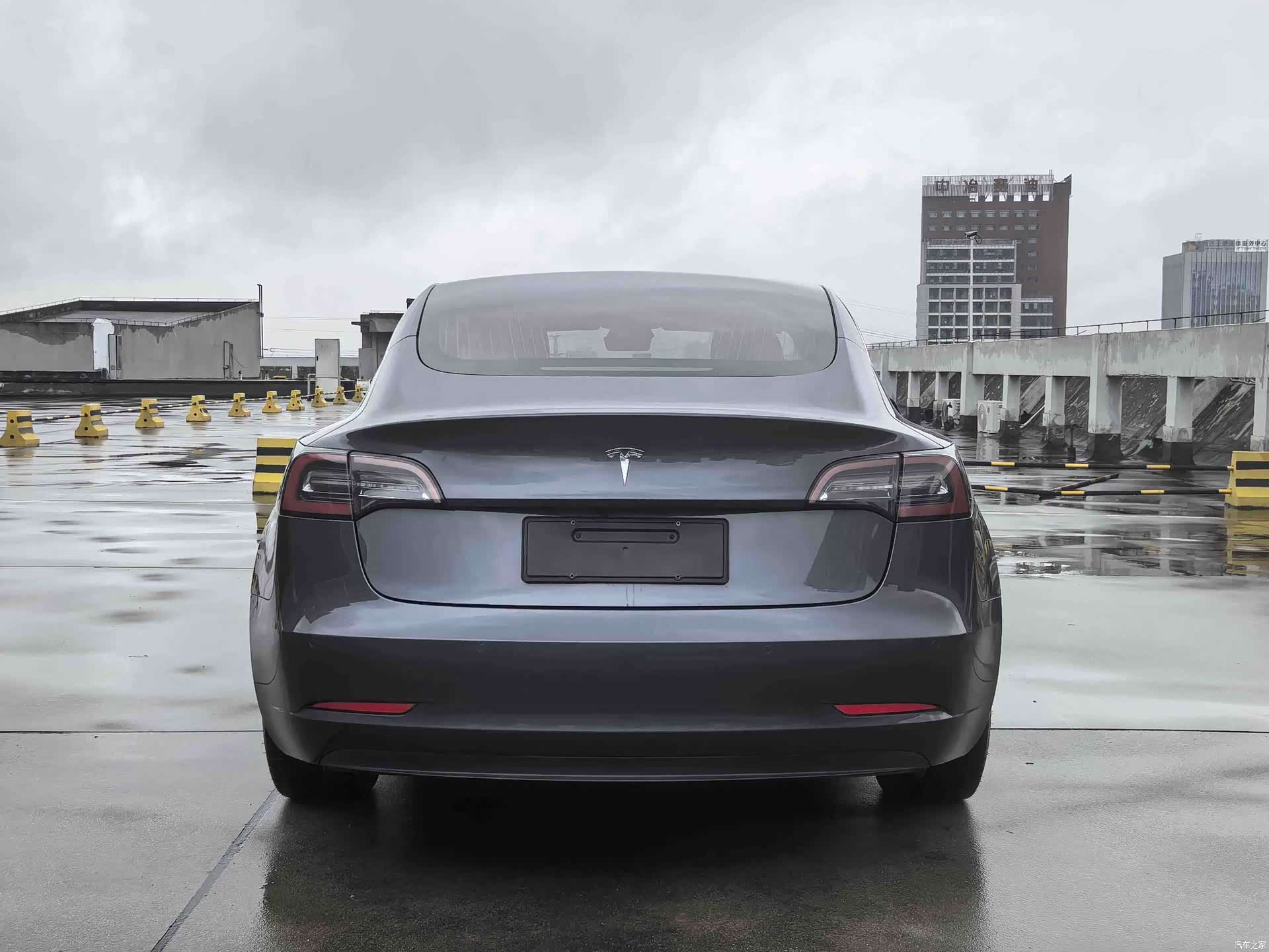 Tesla Model 3, 2020 4