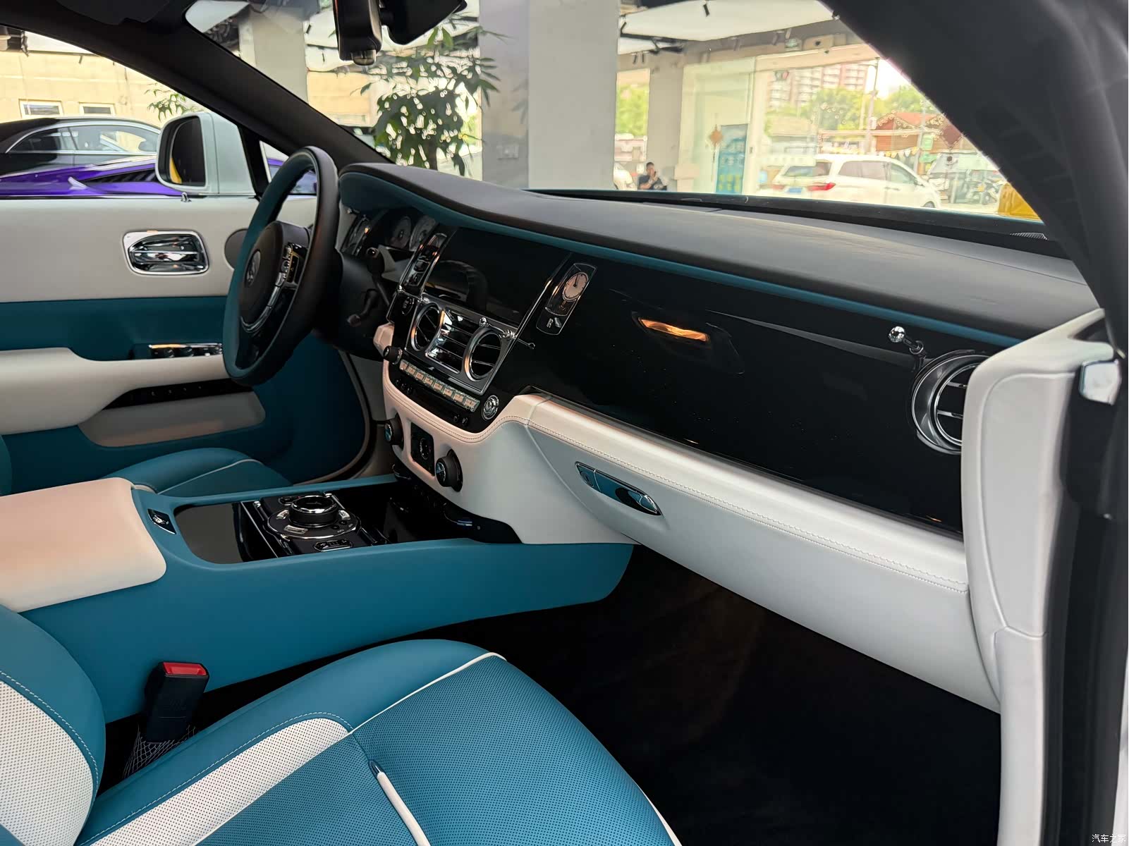 Rolls-Royce Wraith, 2019 13