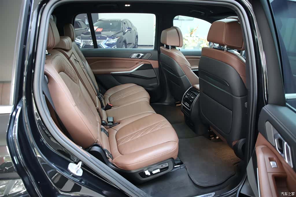 BMW X7, 2020 7