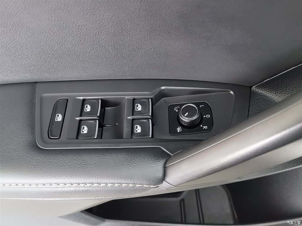 Volkswagen Tiguan L, 2018 9