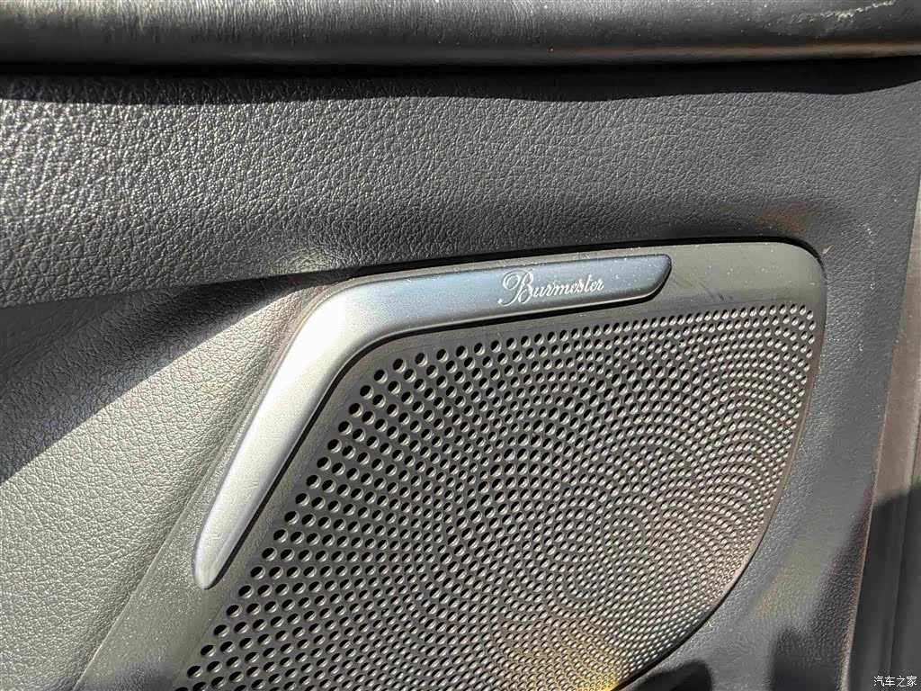 Mercedes-Benz V-Class, 2019 14