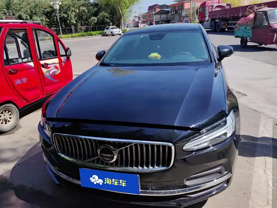 Volvo S90