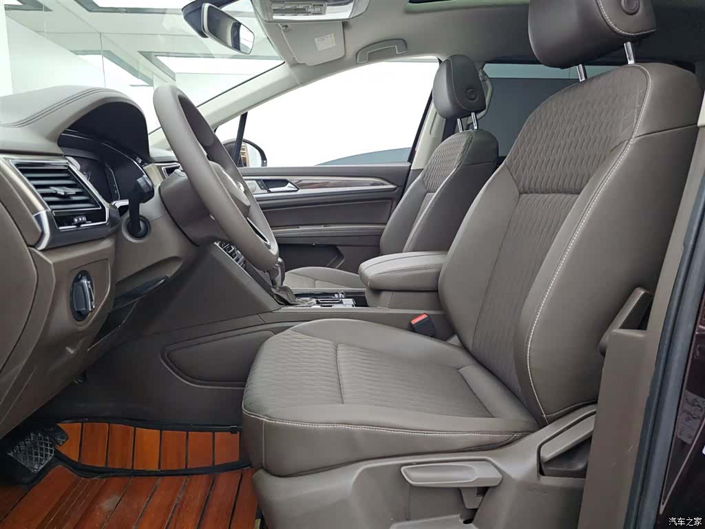 Volkswagen Viloran, 2020 9