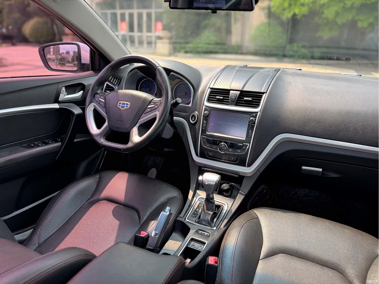 Geely Emgrand, 2015 6