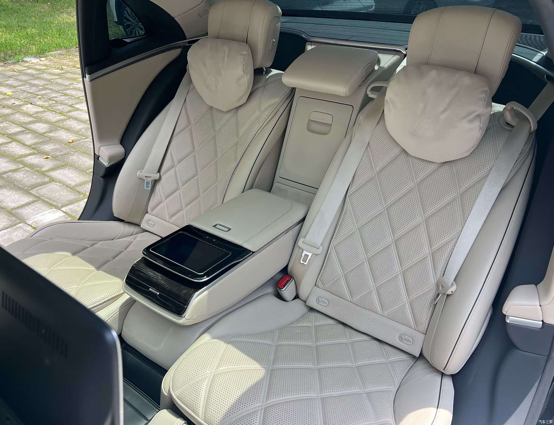 Maybach S-Class, 2022 13