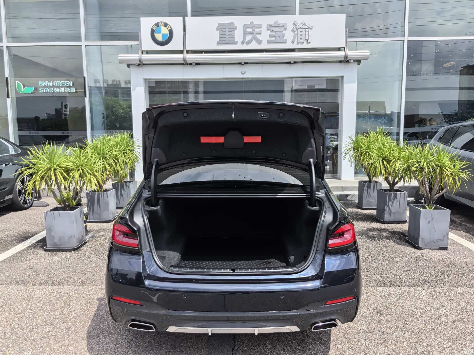 BMW 5 Series, 2023 16
