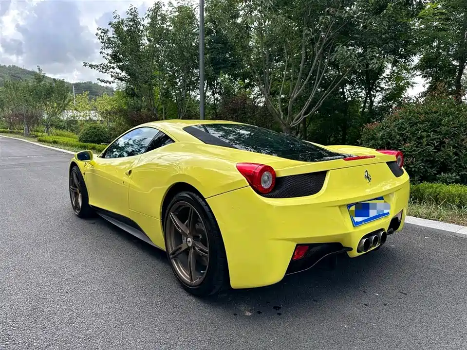 Ferrari 458