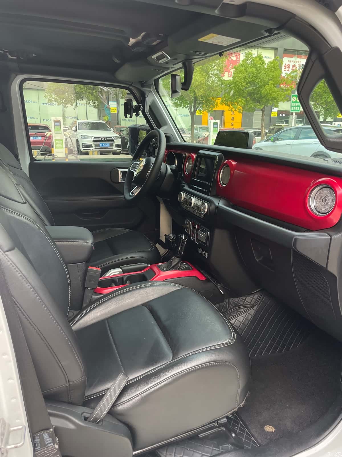 Jeep Wrangler, 2020 4