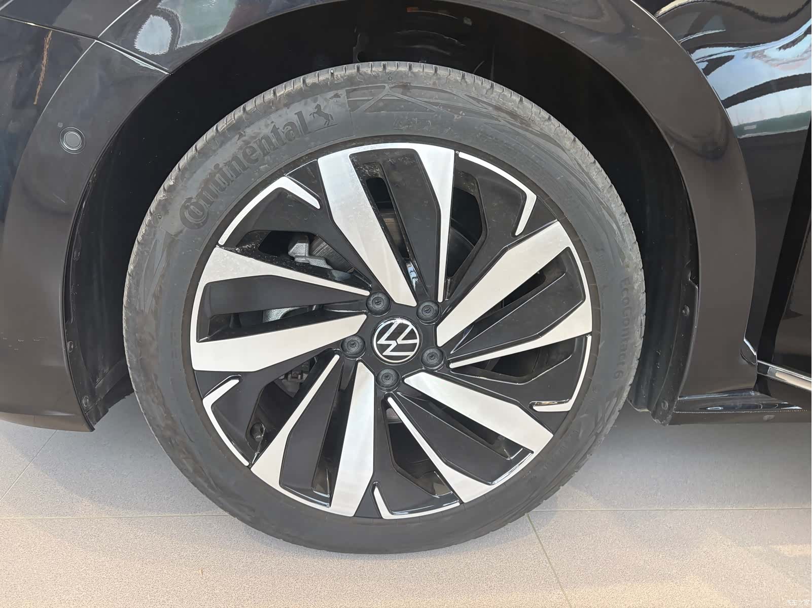 Volkswagen Passat, 2025 15