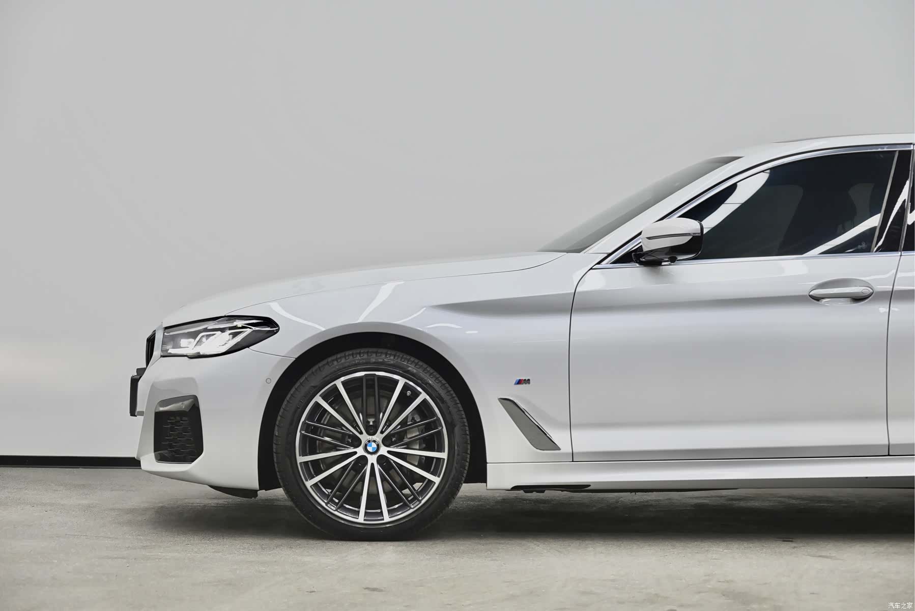 BMW 5 Series, 2021 25