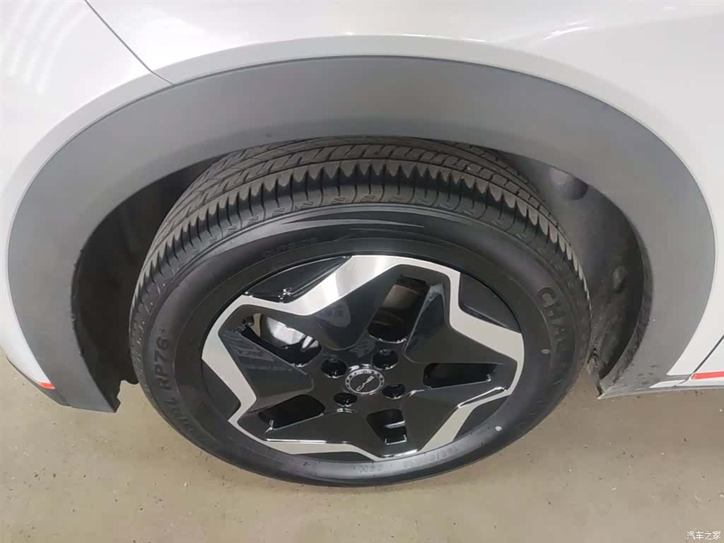 BYD Dolphin, 2021 23