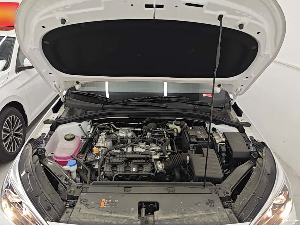 Roewe i5, 2025 20