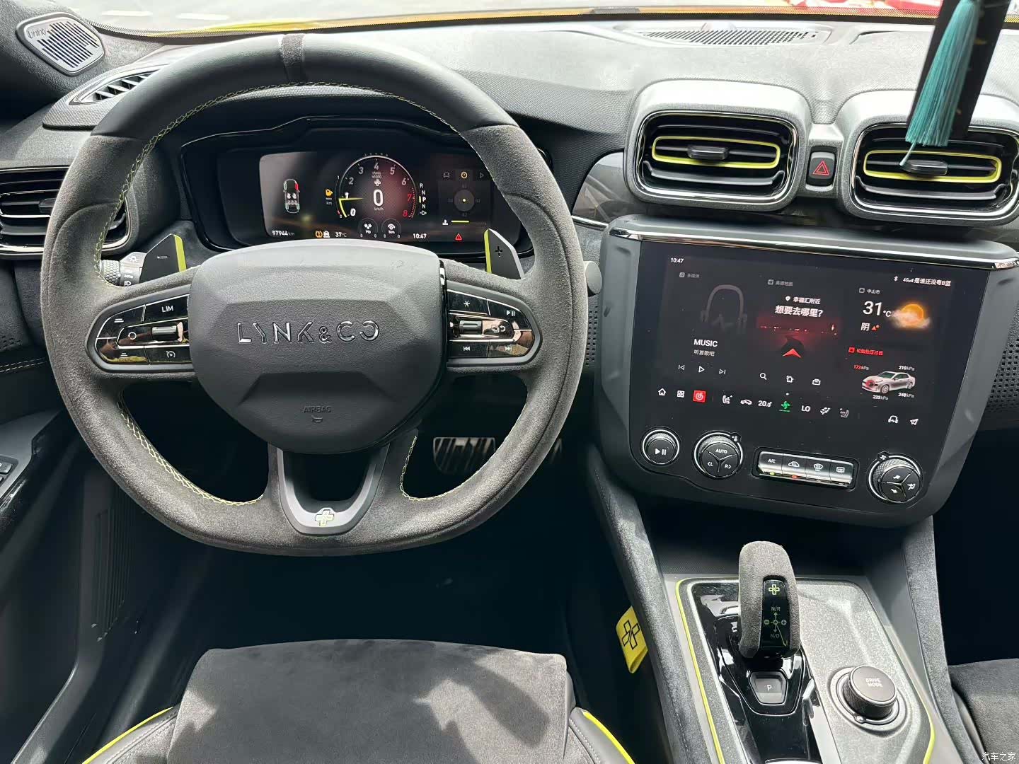 Lynk & Co 02, 2022 все фото