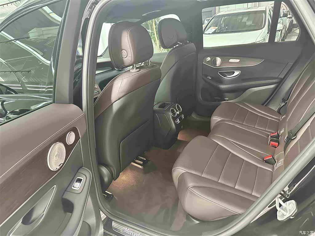Mercedes-Benz GLC, 2023 12