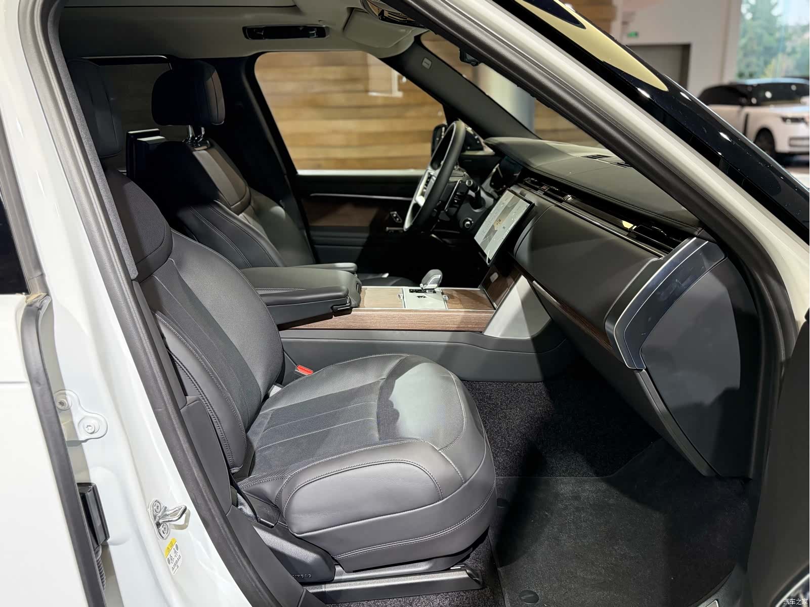 Land Rover Range Rover, 2026 17