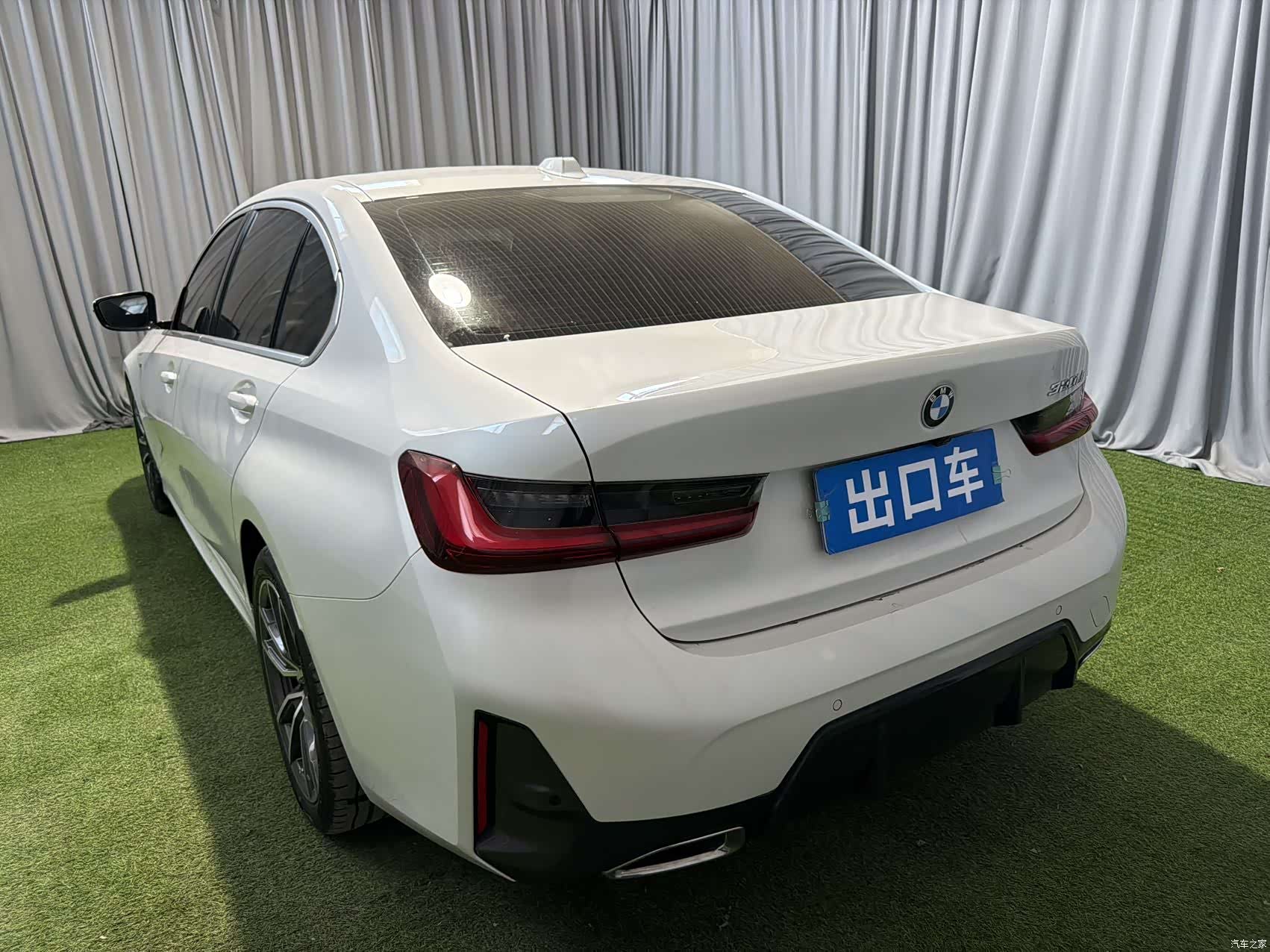 BMW 3 Series, 2023 все фото